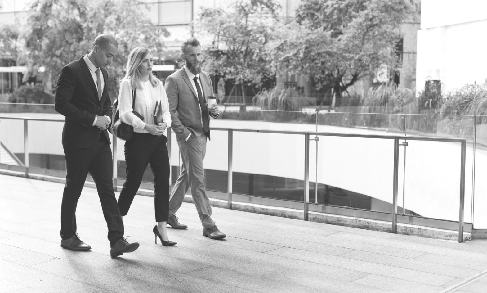 Momento di riflessione durante una sessione di sviluppo personale