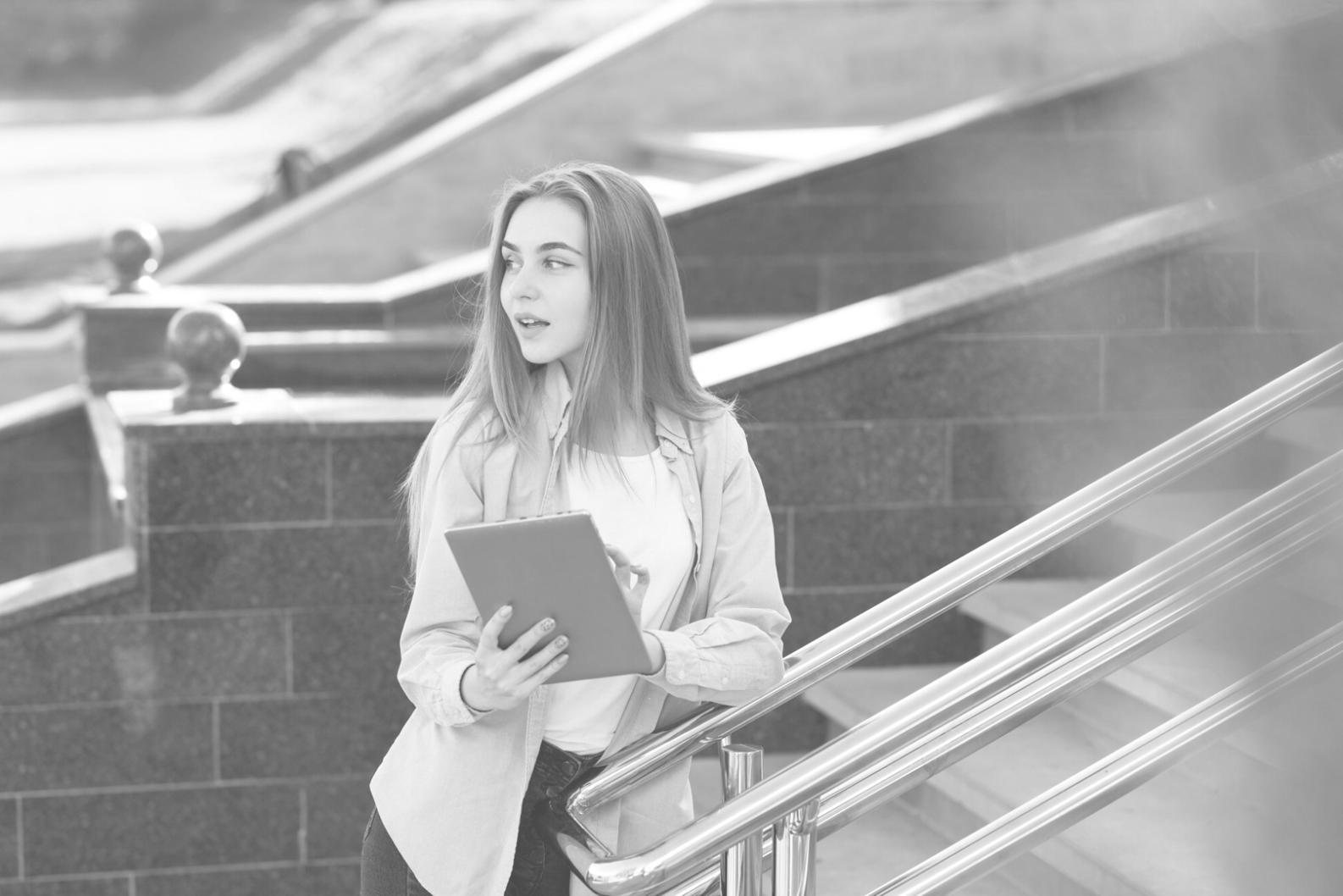 Biblioteca specializzata con testi di psicologia e neuroscienze